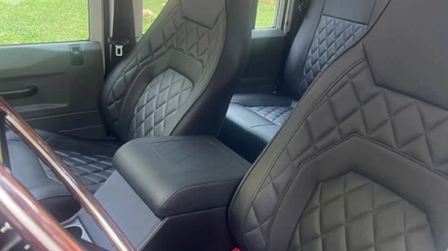 1996 Land Rover Defender 110 - Image 3 of 14