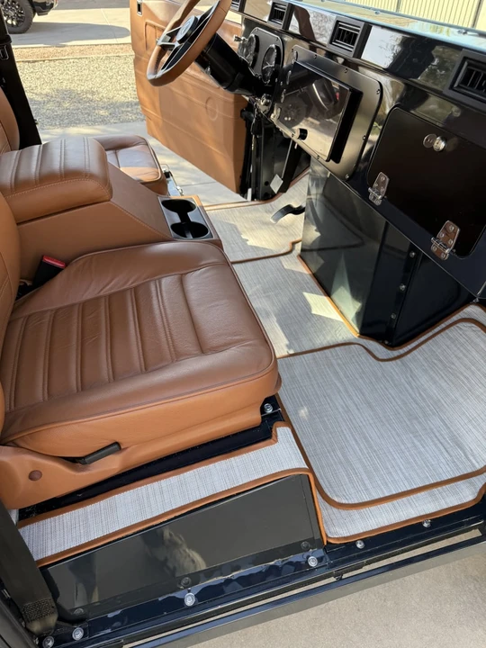 1996 Land Rover Defender 110 - Image 26 of 31