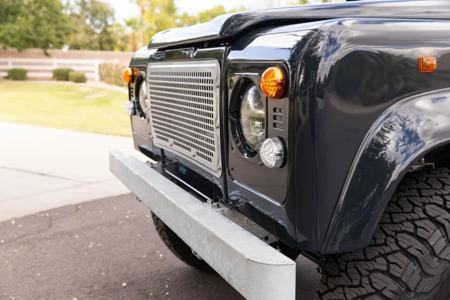 1996 Land Rover Defender 110 - Image 12 of 31