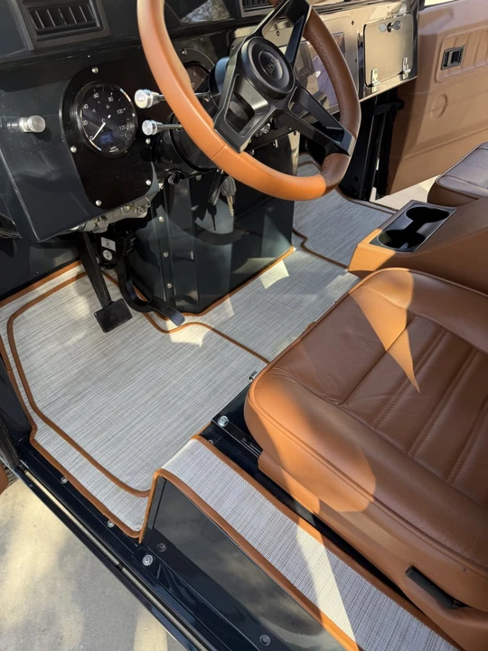 1996 Land Rover Defender 110 - Image 28 of 31