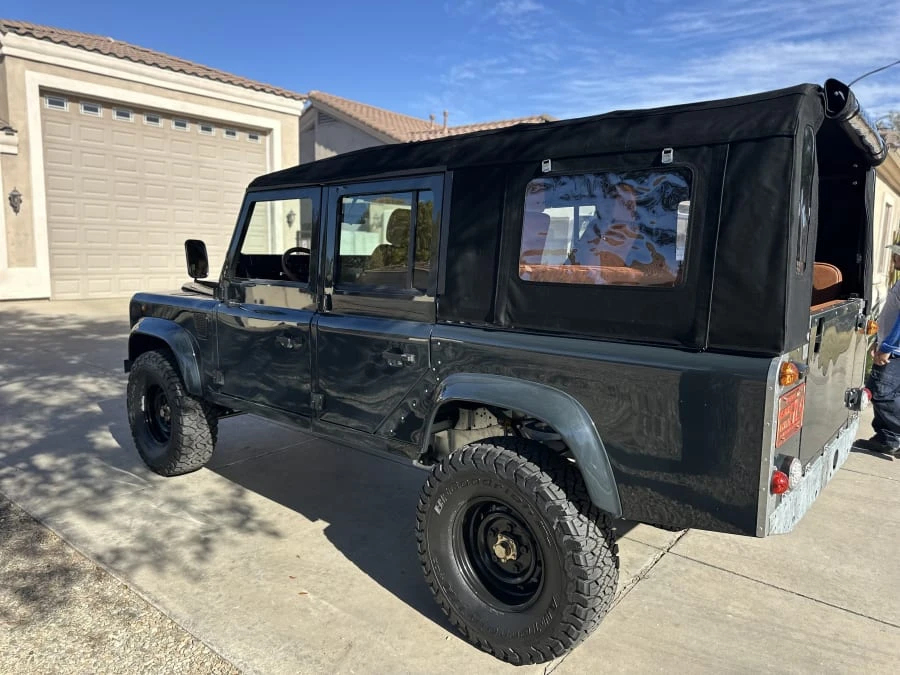 1996 Land Rover Defender 110 - Image 10 of 31