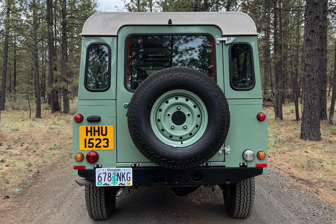 1996 Land Rover Defender 110 - Image 5 of 31