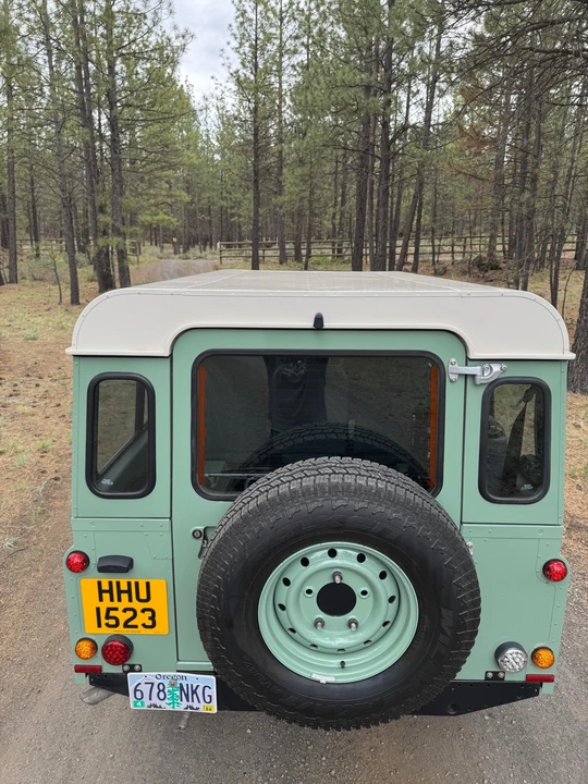 1996 Land Rover Defender 110 - Image 28 of 31
