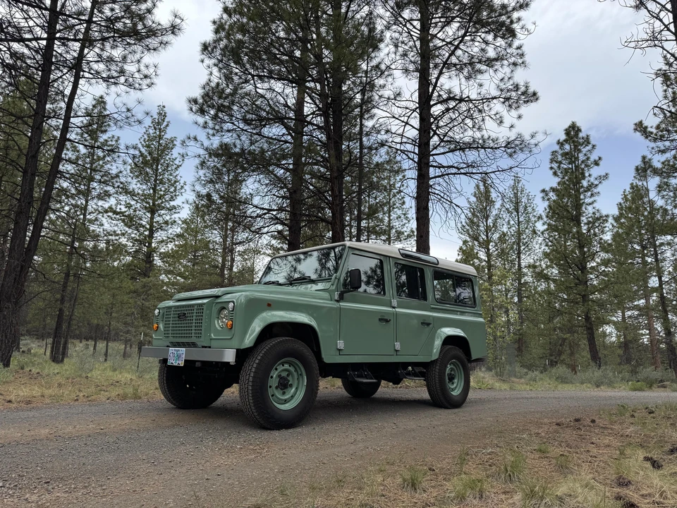 1996 Land Rover Defender 110 - Image 8 of 31