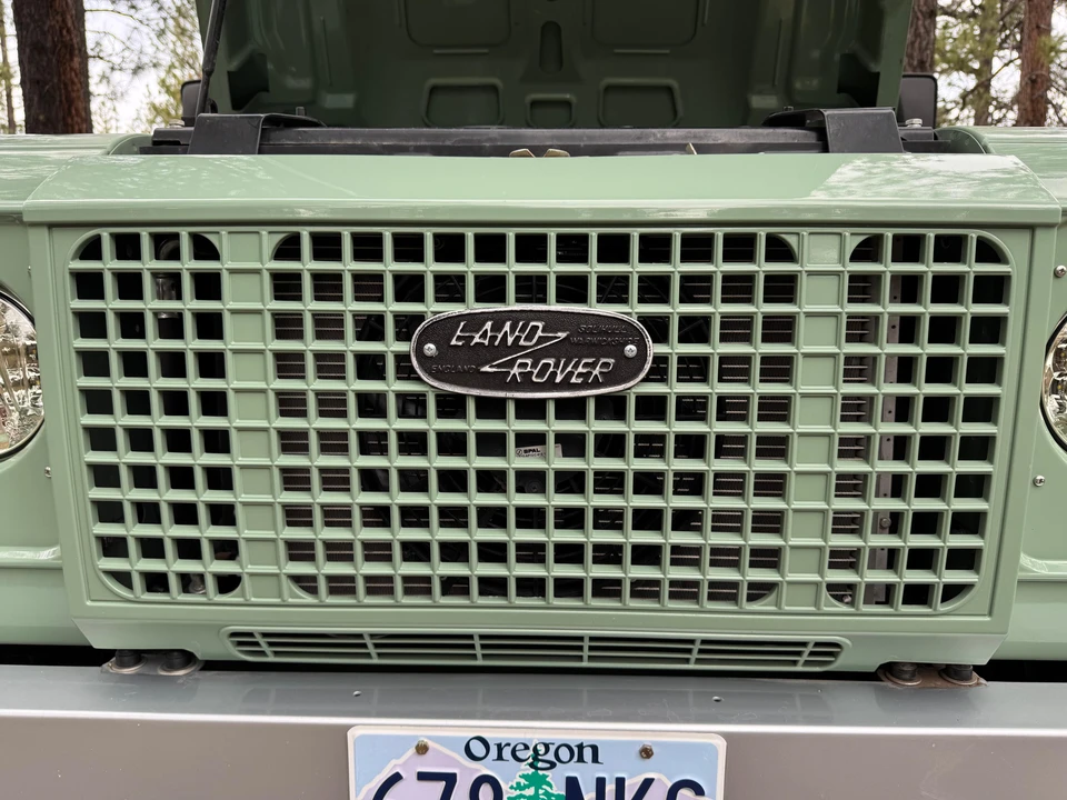 1996 Land Rover Defender 110 - Image 17 of 31