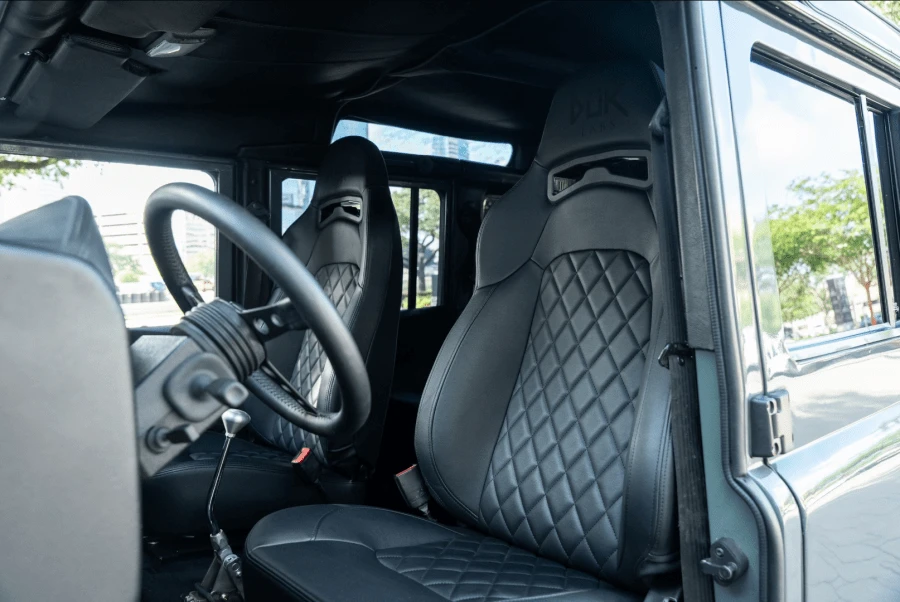 1996 Land Rover Defender 110 - Image 25 of 31
