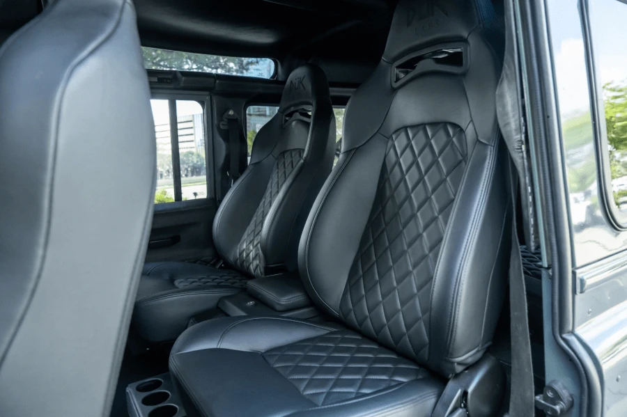1996 Land Rover Defender 110 - Image 24 of 31