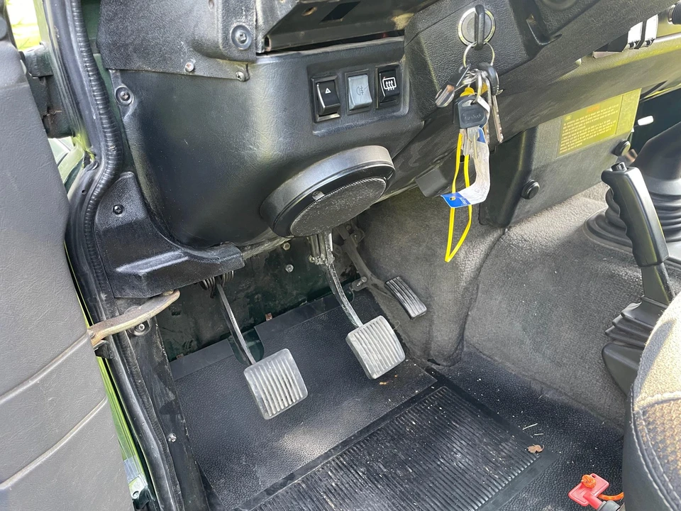1996 Land Rover Defender 110 - Image 31 of 31
