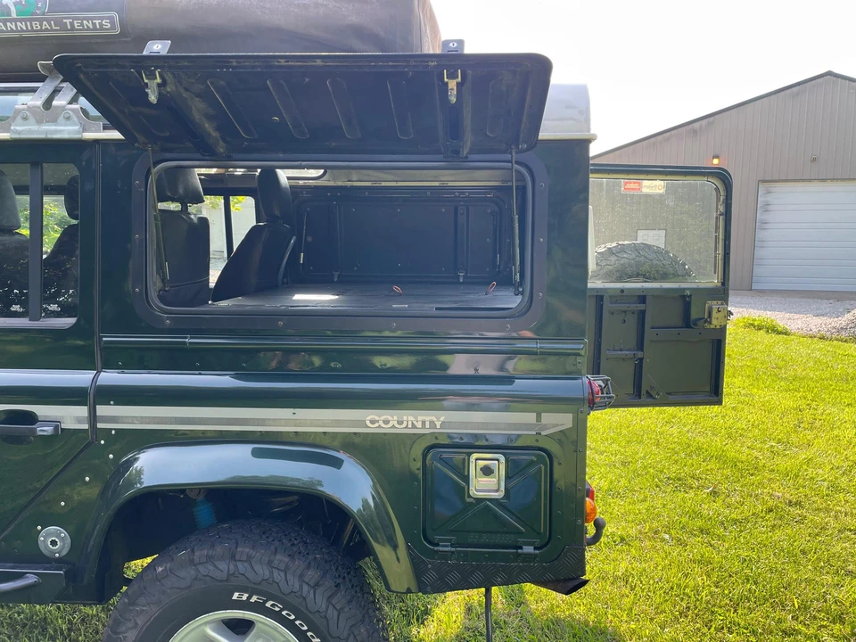 1996 Land Rover Defender 110 - Image 15 of 31