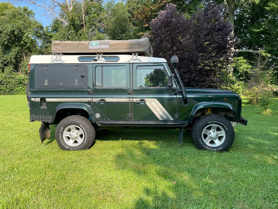 1996 Land Rover Defender 110 - Image 10 of 31