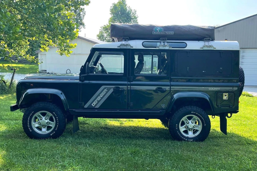 1996 Land Rover Defender 110 - Image 3 of 31
