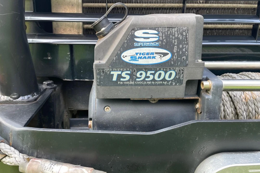 1996 Land Rover Defender 110 - Image 12 of 31