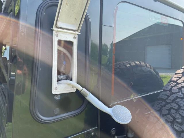 1996 Land Rover Defender 110 - Image 19 of 31