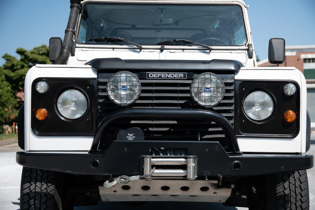 1996 Land Rover Defender 110 - Image 15 of 31