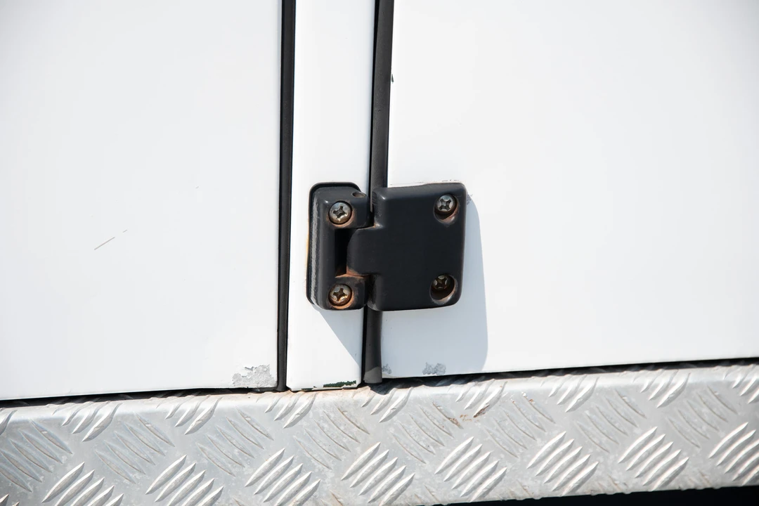 1996 Land Rover Defender 110 - Image 27 of 31