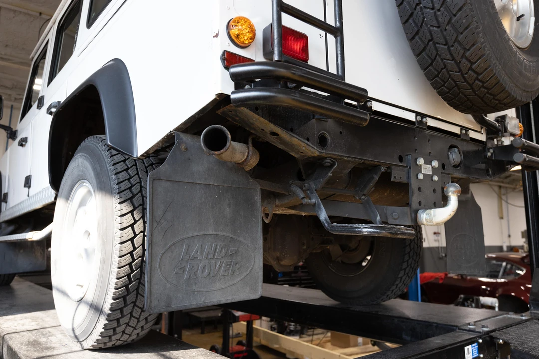 1996 Land Rover Defender 110 - Image 20 of 31
