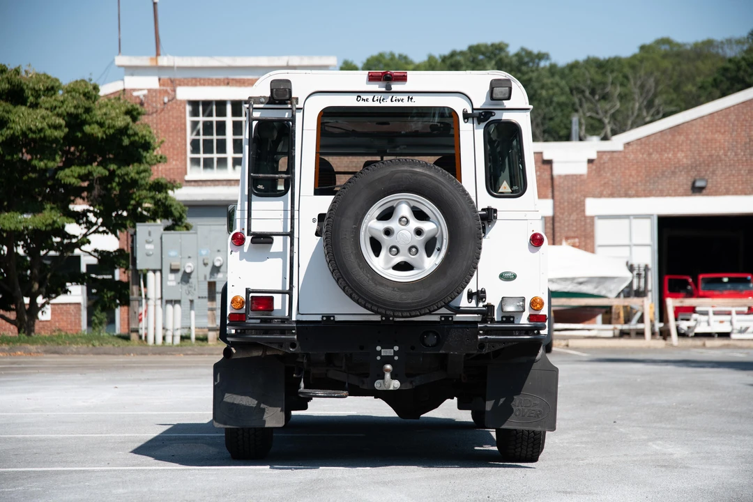1996 Land Rover Defender 110 - Image 10 of 31