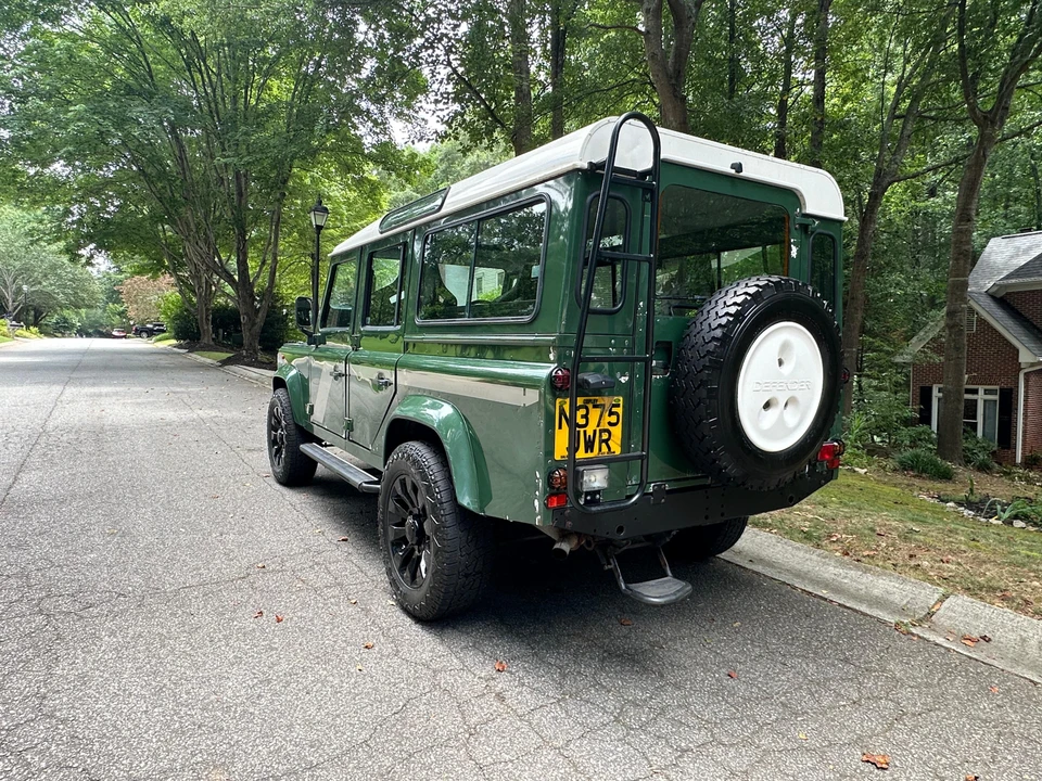 1996 Land Rover Defender 110 - Image 8 of 14