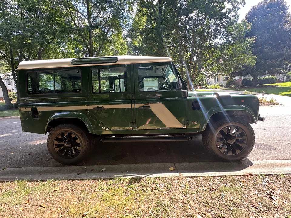 1996 Land Rover Defender 110 - Image 10 of 14