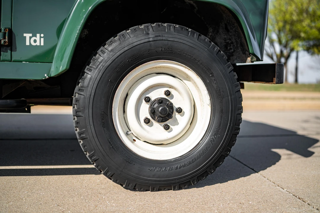 1996 Land Rover Defender 110 - Image 31 of 31