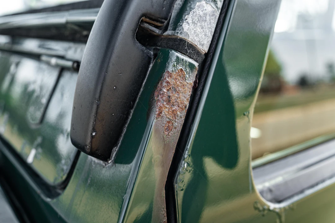 1996 Land Rover Defender 110 - Image 18 of 31