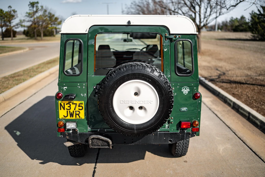 1996 Land Rover Defender 110 - Image 10 of 31