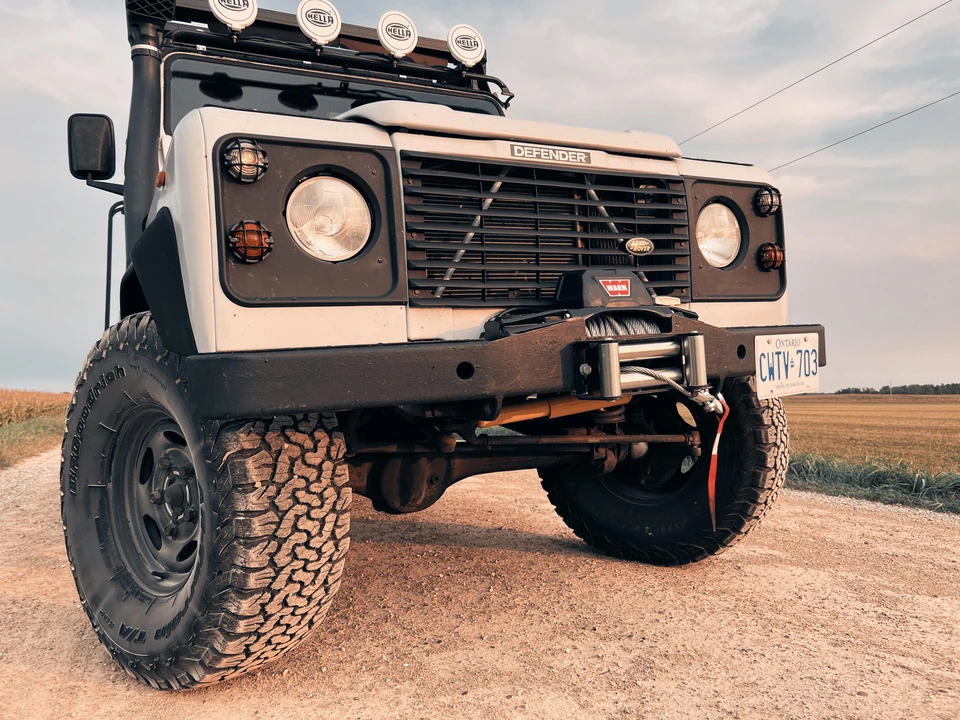 1996 Land Rover Defender 110 - Image 13 of 28