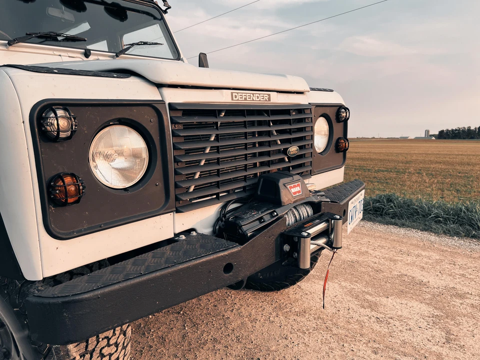 1996 Land Rover Defender 110 - Image 14 of 28