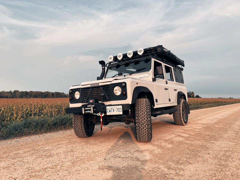 1996 Land Rover Defender 110 - Image 6 of 28