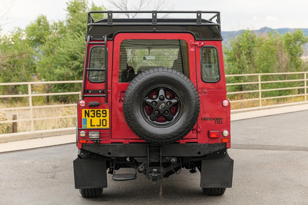 1996 Land Rover Defender 110 - Image 5 of 31