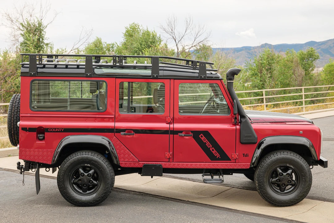1996 Land Rover Defender 110 - Image 3 of 31