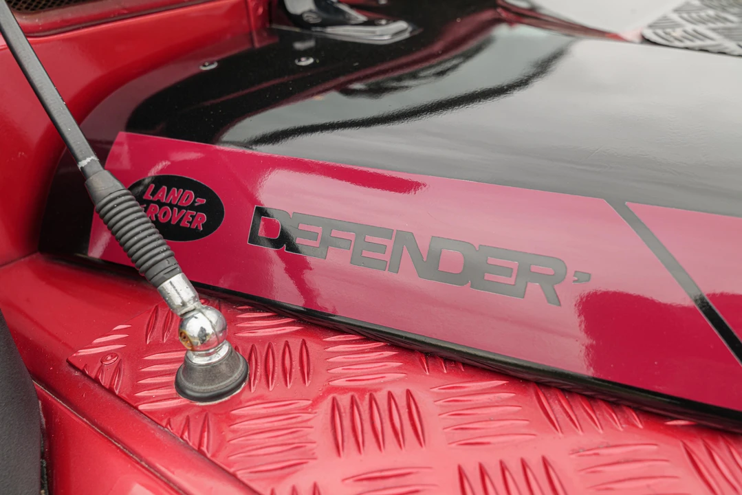 1996 Land Rover Defender 110 - Image 28 of 31