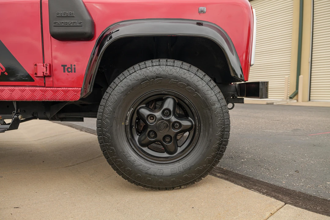 1996 Land Rover Defender 110 - Image 31 of 31