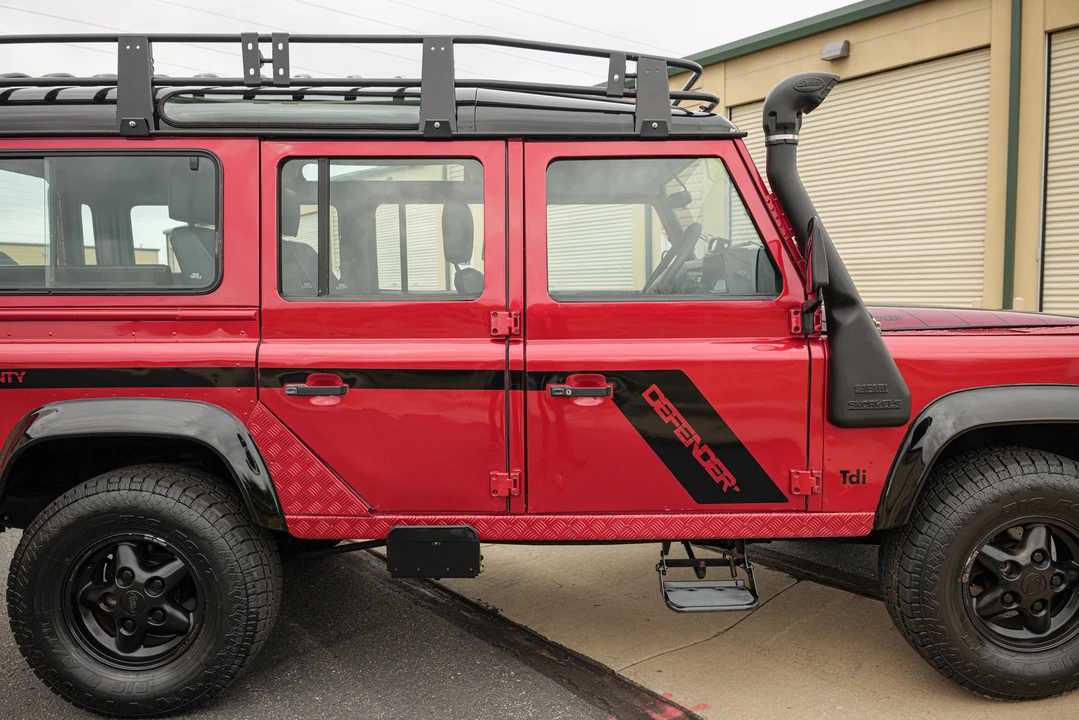 1996 Land Rover Defender 110 - Image 23 of 31