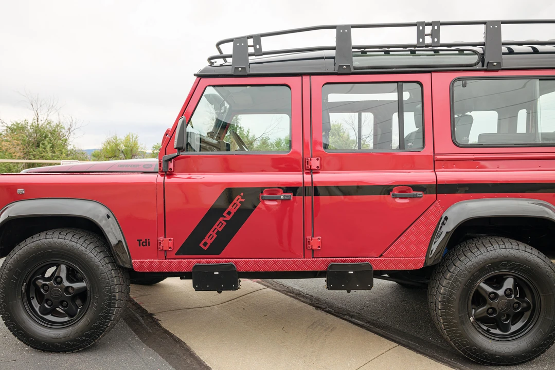 1996 Land Rover Defender 110 - Image 16 of 31