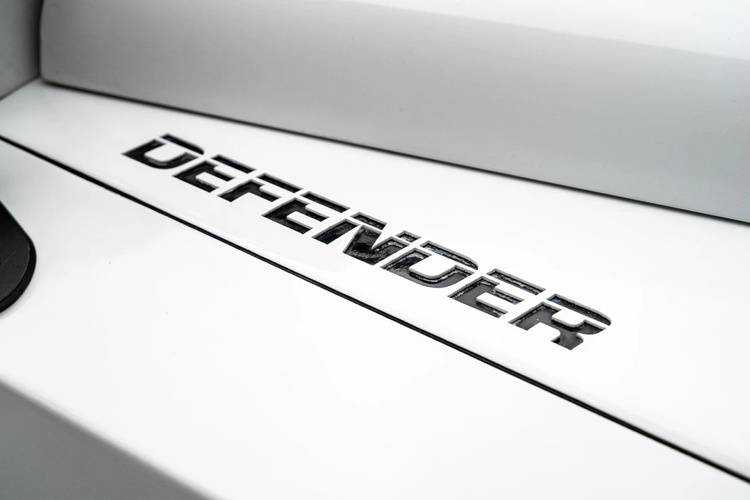 1996 Land Rover Defender 110 - Image 15 of 17