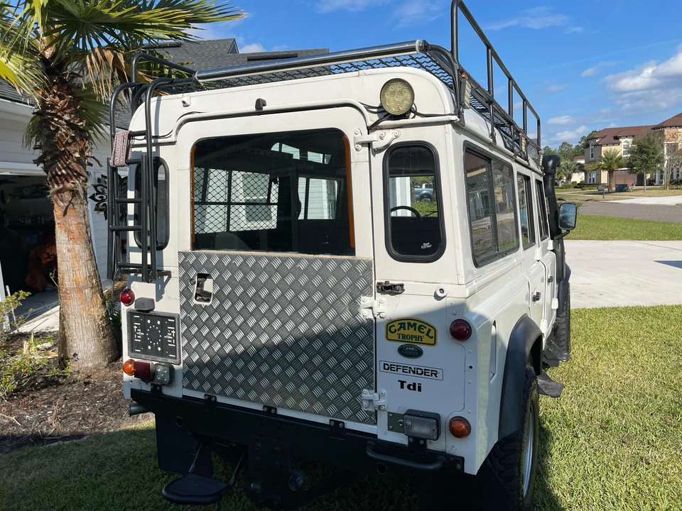 1996 Land Rover Defender 110 - Image 21 of 31