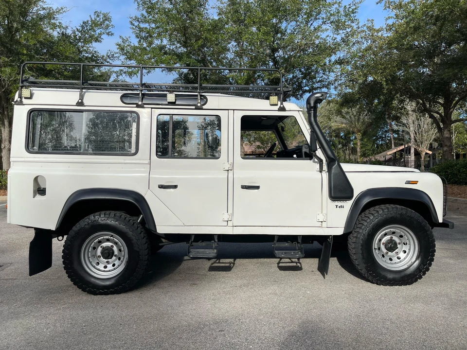 1996 Land Rover Defender 110 - Image 29 of 31