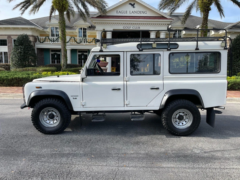 1996 Land Rover Defender 110 - Image 14 of 31