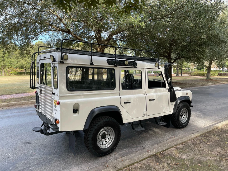 1996 Land Rover Defender 110 - Image 26 of 31