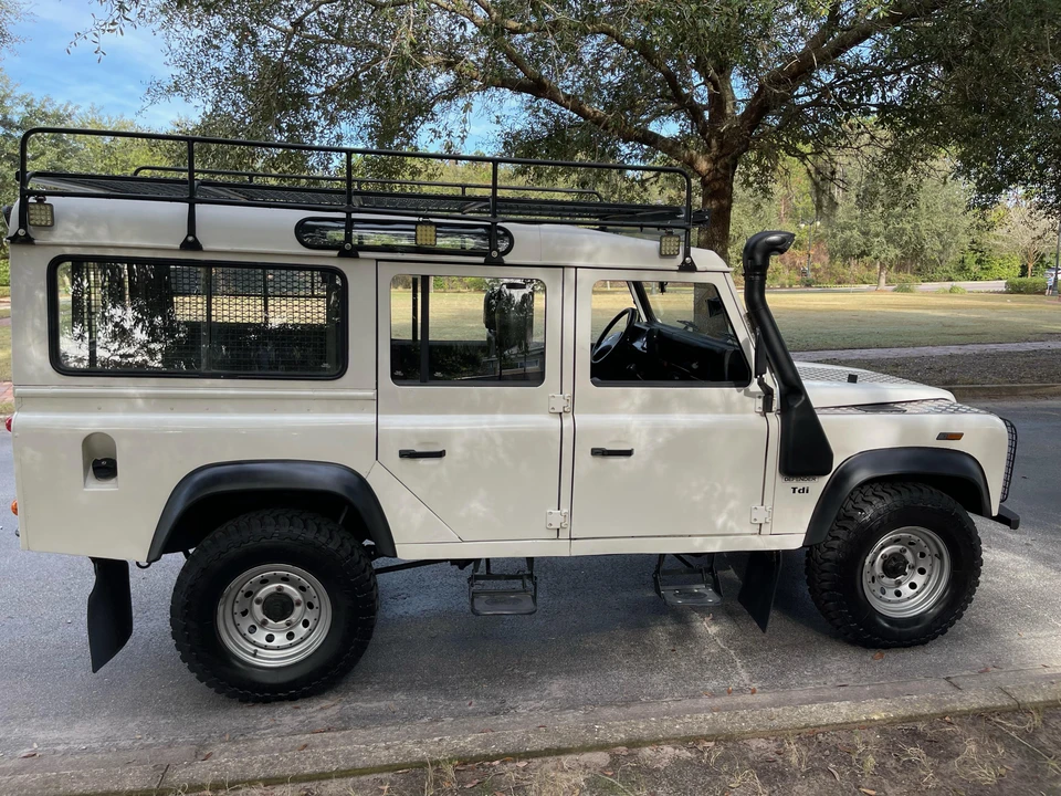 1996 Land Rover Defender 110 - Image 27 of 31