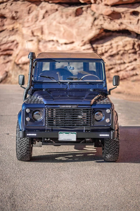 1996 Land Rover Defender 110 - Image 6 of 31