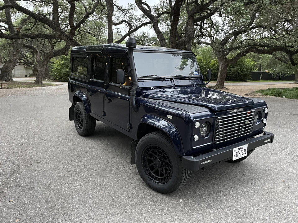 1996 Land Rover Defender 110 - Image 12 of 31