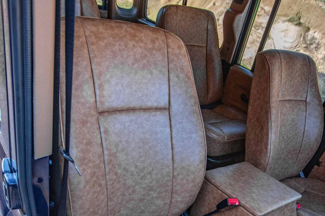 1996 Land Rover Defender 110 - Image 31 of 31