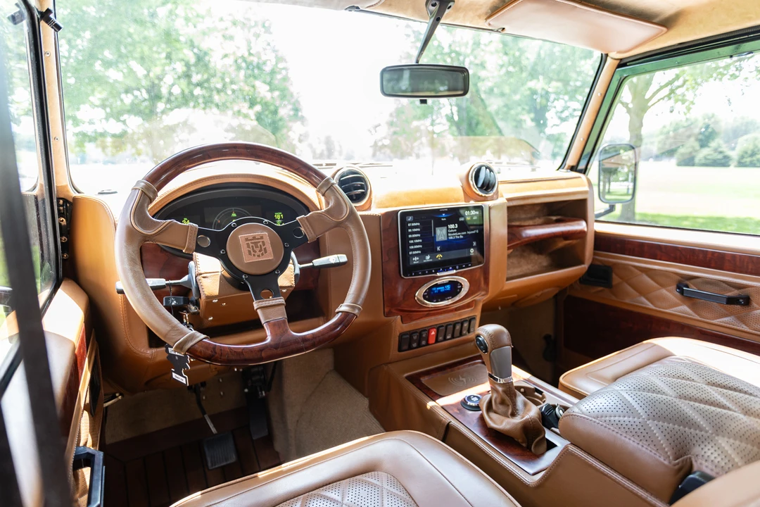1996 Land Rover Defender 110 - Image 5 of 8