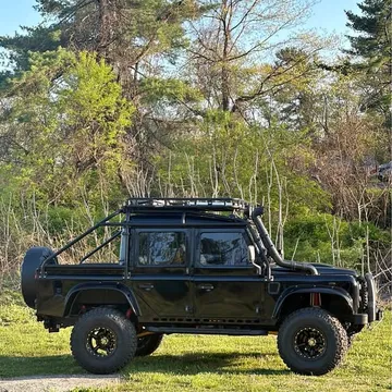 1996 Land Rover Defender 110 V8 Sport Utility 4D