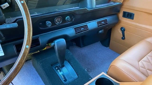 1996 Land Rover Defender 110 - Image 25 of 31
