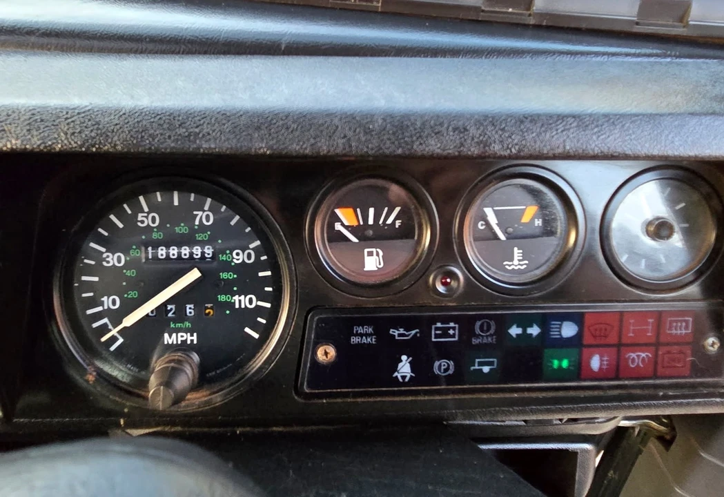 1996 Land Rover Defender 90 - Image 10 of 16