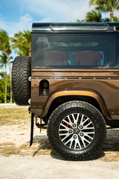 1996 Land Rover Defender 90 - Image 4 of 21