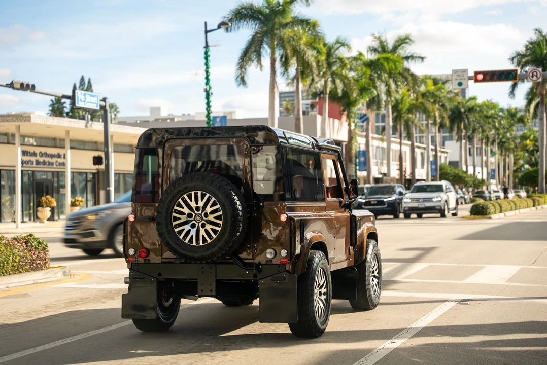 1996 Land Rover Defender 90 - Image 14 of 21